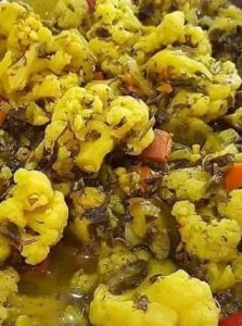 ترشی مخلوط با تزئین ترخون فله