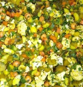 ترشی مخلوط هفت بیجار گوجه خیلی تند فله