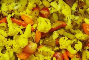 ترشی هفت بیجار فلفلی فله