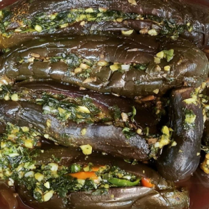 ترشی بادمجان شکم پر فله ترشی بادمجان شکم پر فله