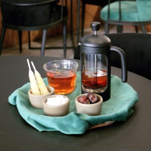 چای به و سیب