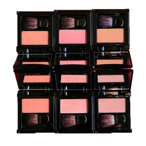 این لی رژگونه