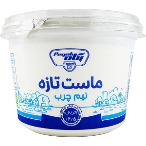 ماست 1400 گرم نیم چرب پگاه