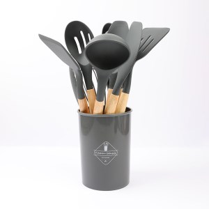 سرویس 12 عددی کفگیر و ملاقه سیلیکونی